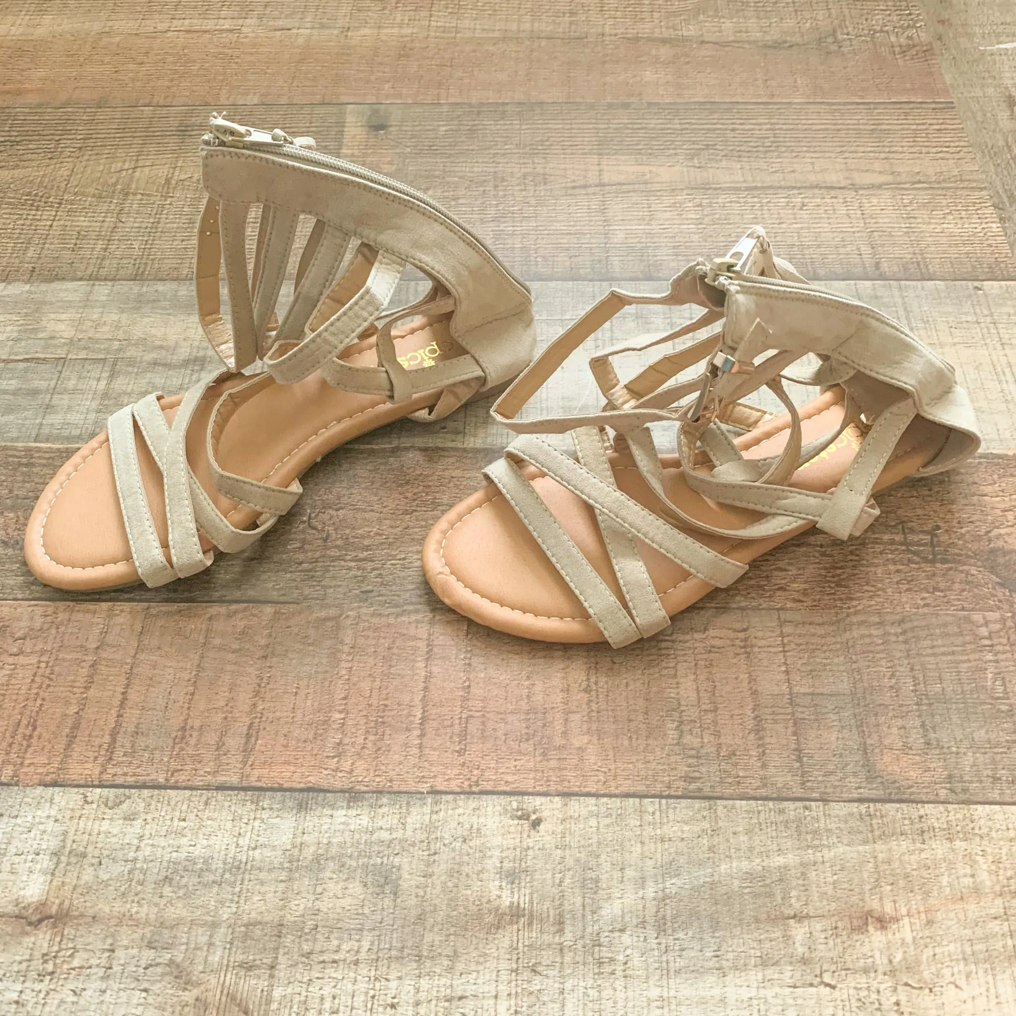 Epic Step Tan Gladiator Sandals - Size 7 (In Great Condition!)