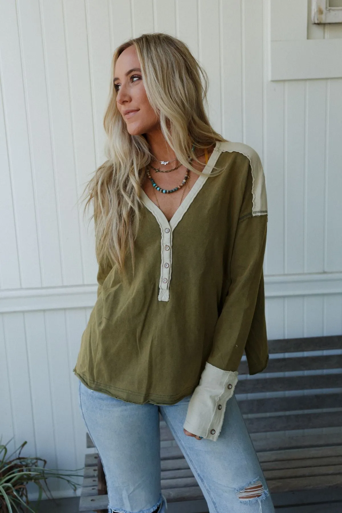 Kaomi Henley Top - Olive