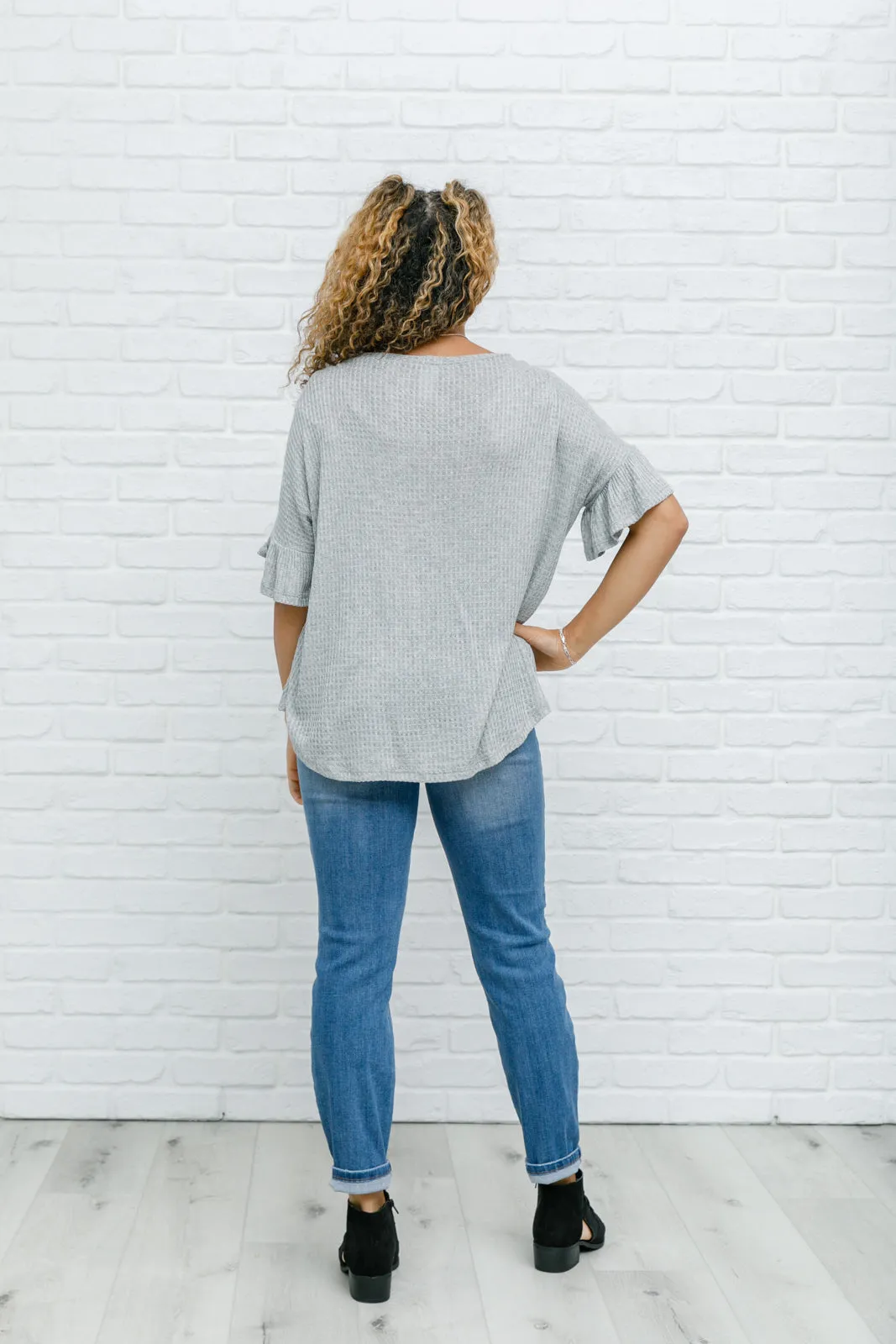 *Online Exclusive* Break Away Top In Gray