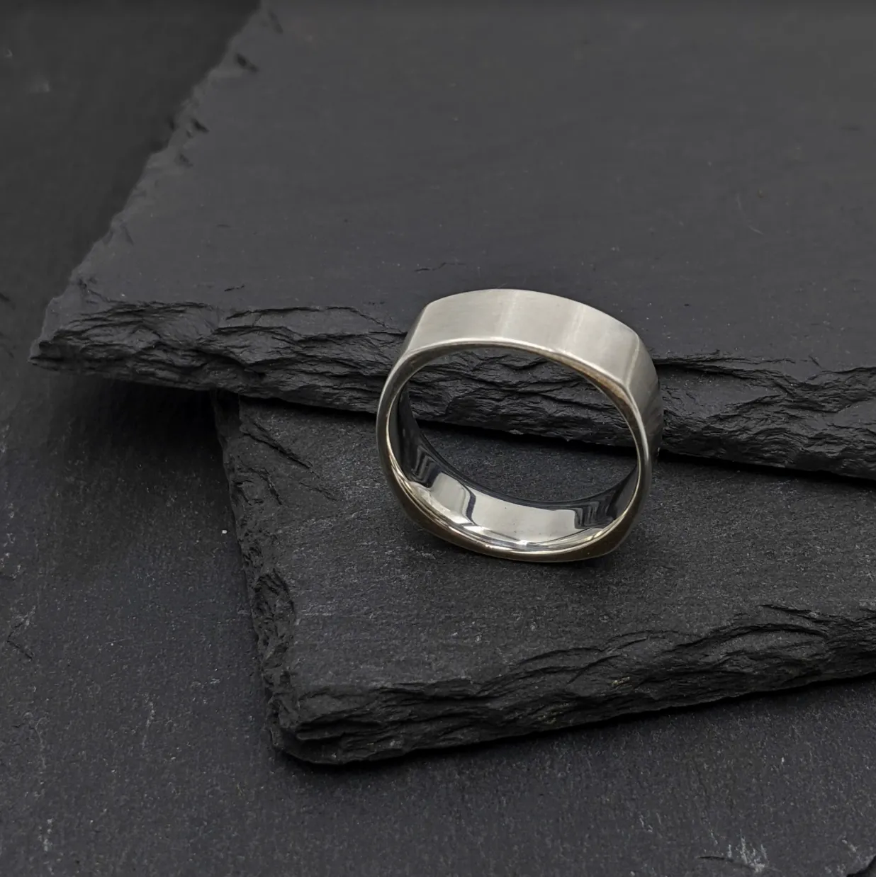 Square Comfort Fit Band
